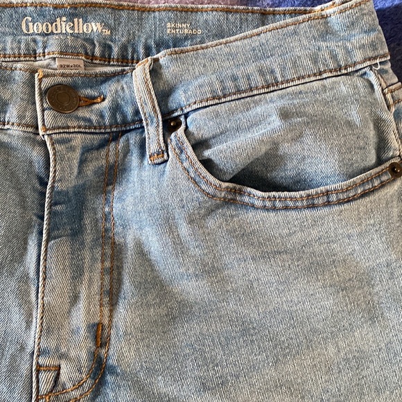 Men’s jeans….New without tags… - Picture 2 of 11